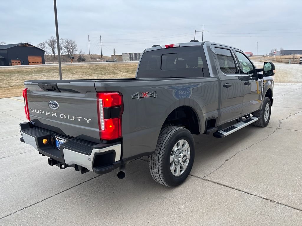 Used 2024 Ford F350 XLT w/ 360-Degree Camera Package image 4
