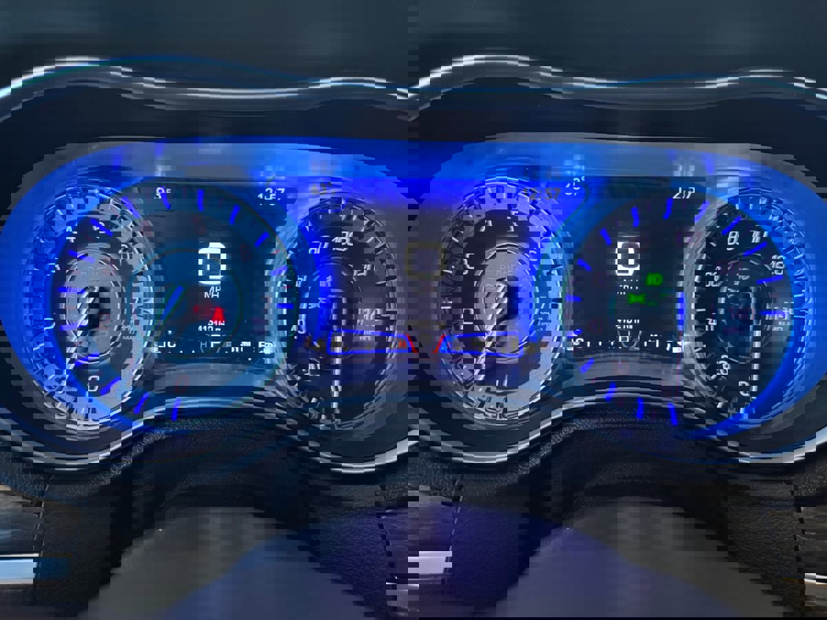 Used 2021 Chrysler 300 Touring w/ Driver Convenience Group image 13