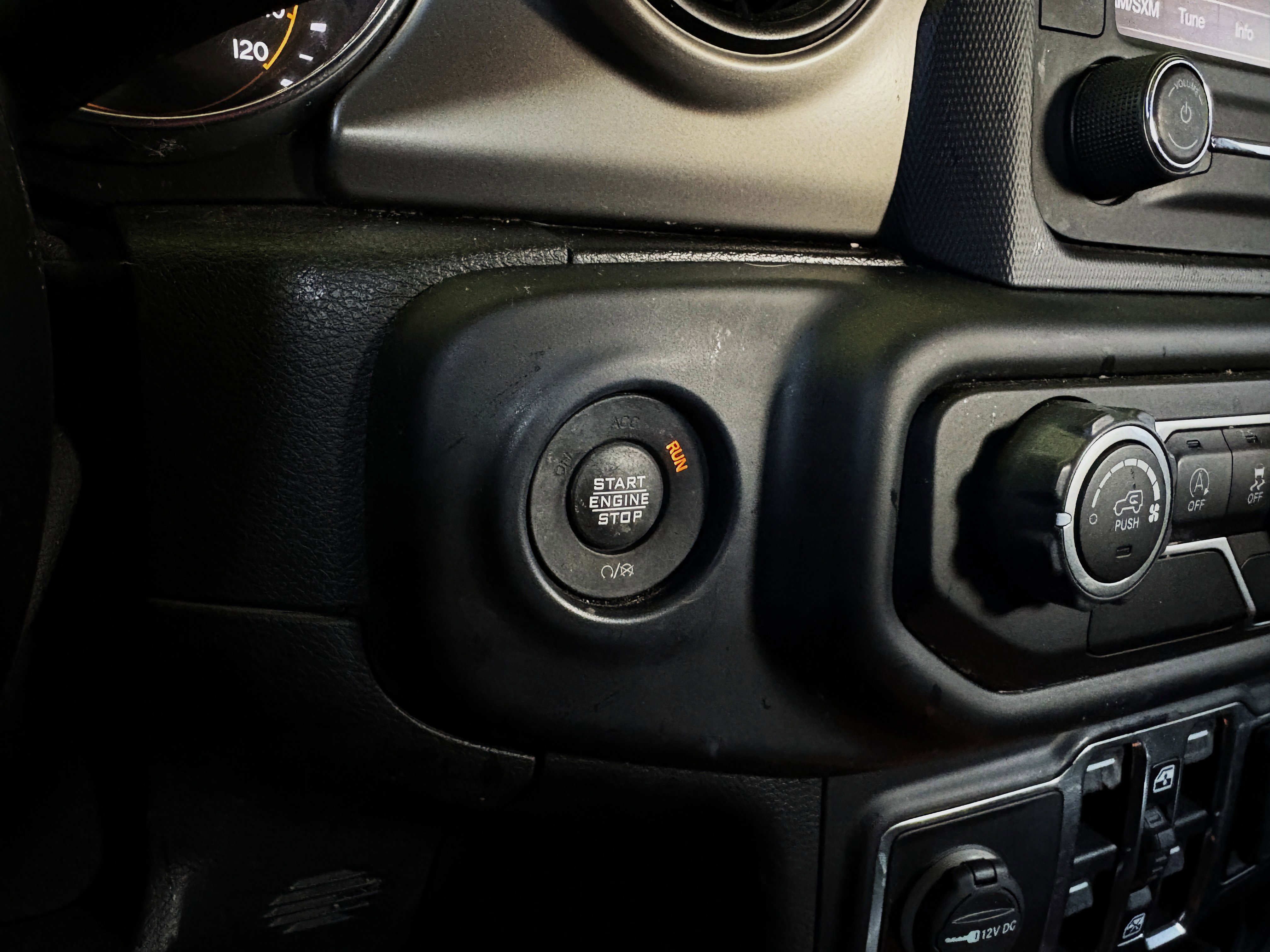 Used 2020 Jeep Wrangler Unlimited Sport S image 18