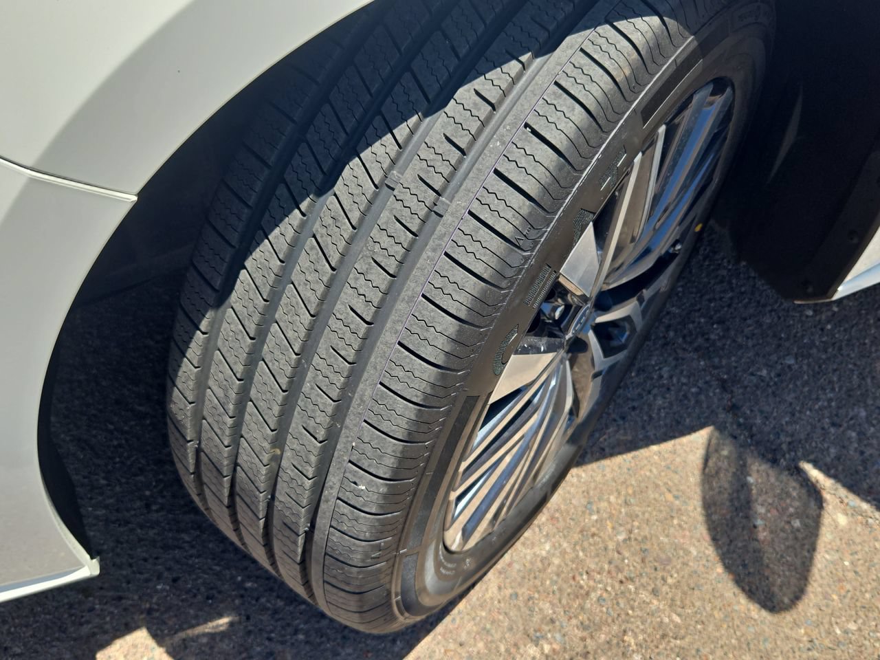 Certified 2025 Nissan Altima 2.5 SV FWD image 30