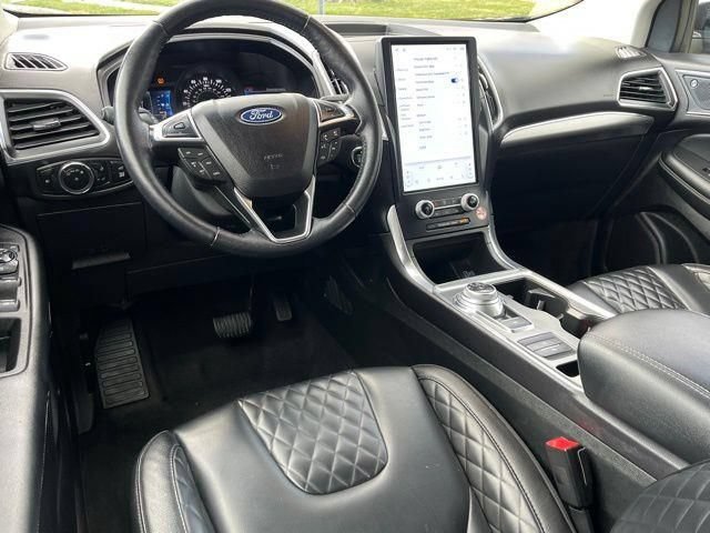 Used 2023 Ford Edge Titanium AWD/4WD image 29