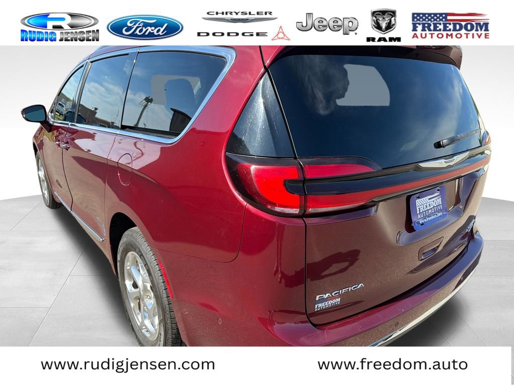 Used 2021 Chrysler Pacifica Limited w/ Premium & Safety Sphere Group AWD/4WD image 3