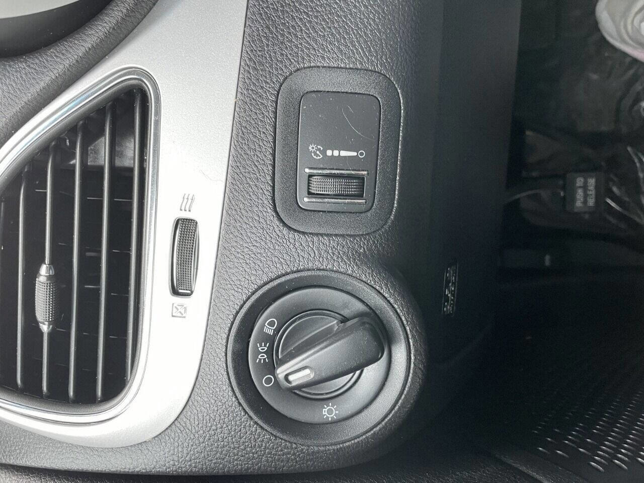 Used 2013 Dodge Journey American Value Package w/ Flexible Seating Group image 19