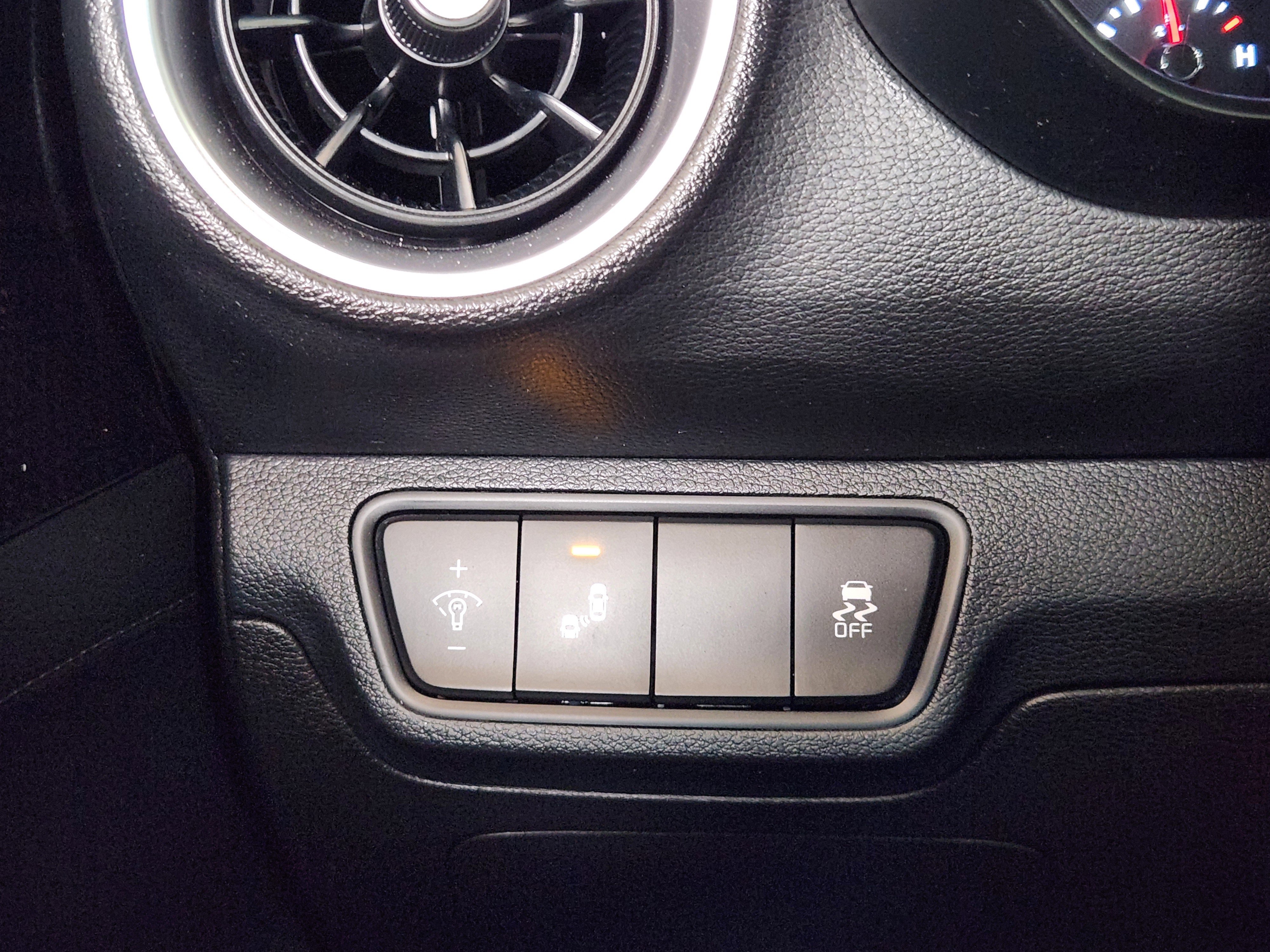 Used 2023 Kia Forte GT image 23