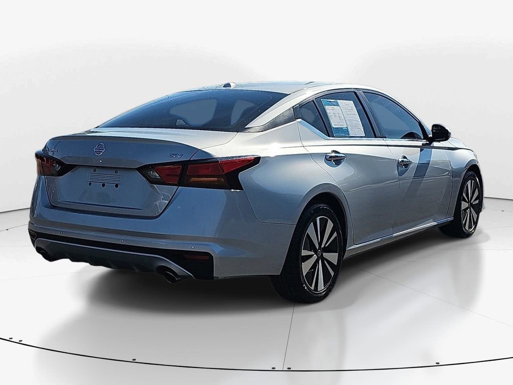 Used 2022 Nissan Altima 2.5 SV w/ SV Premium Package image 5