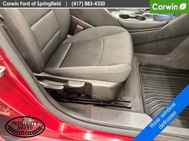 Used 2018 Chevrolet Malibu LT image 10