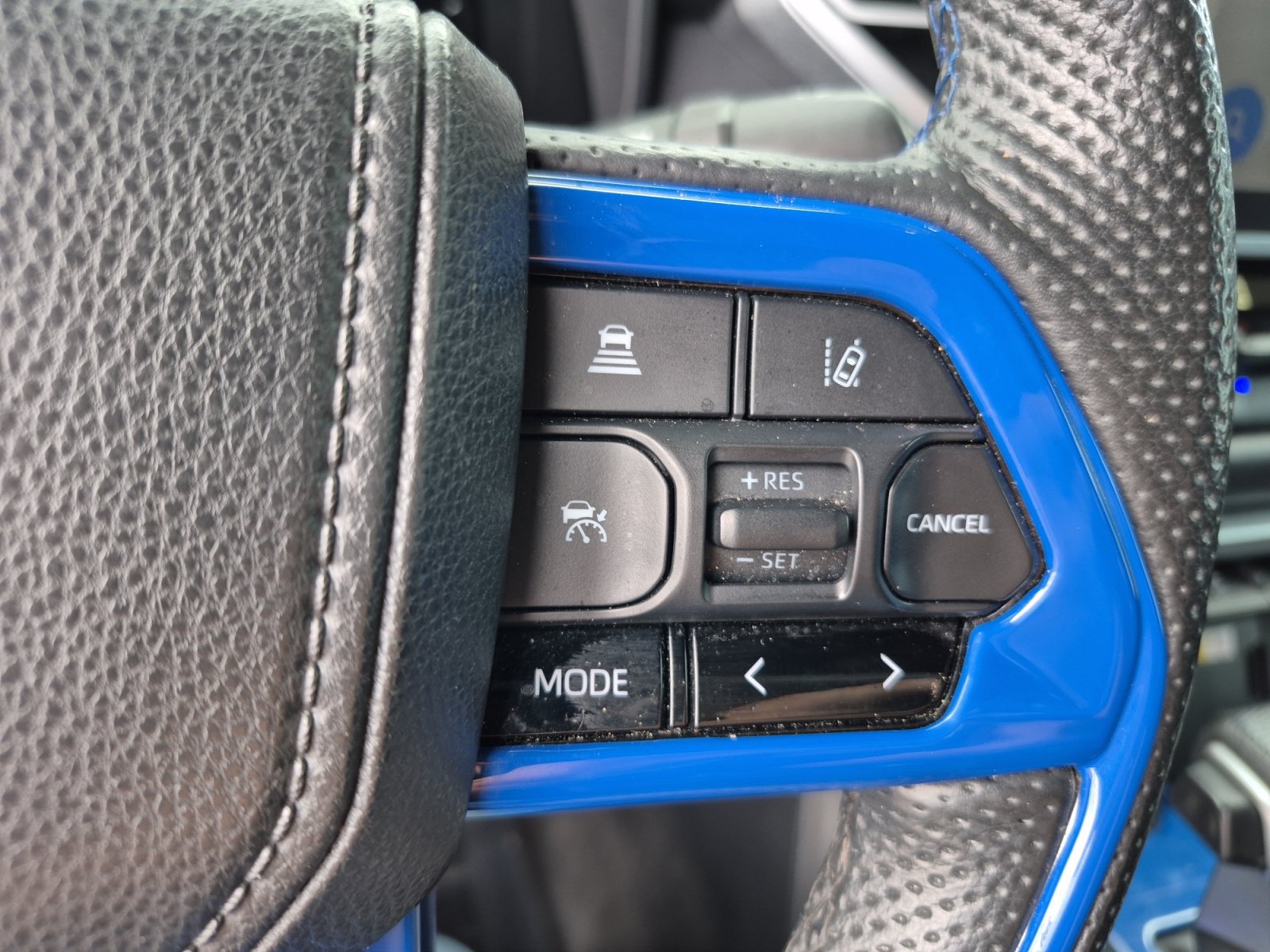 Used 2023 Toyota Tundra Platinum AWD/4WD image 27
