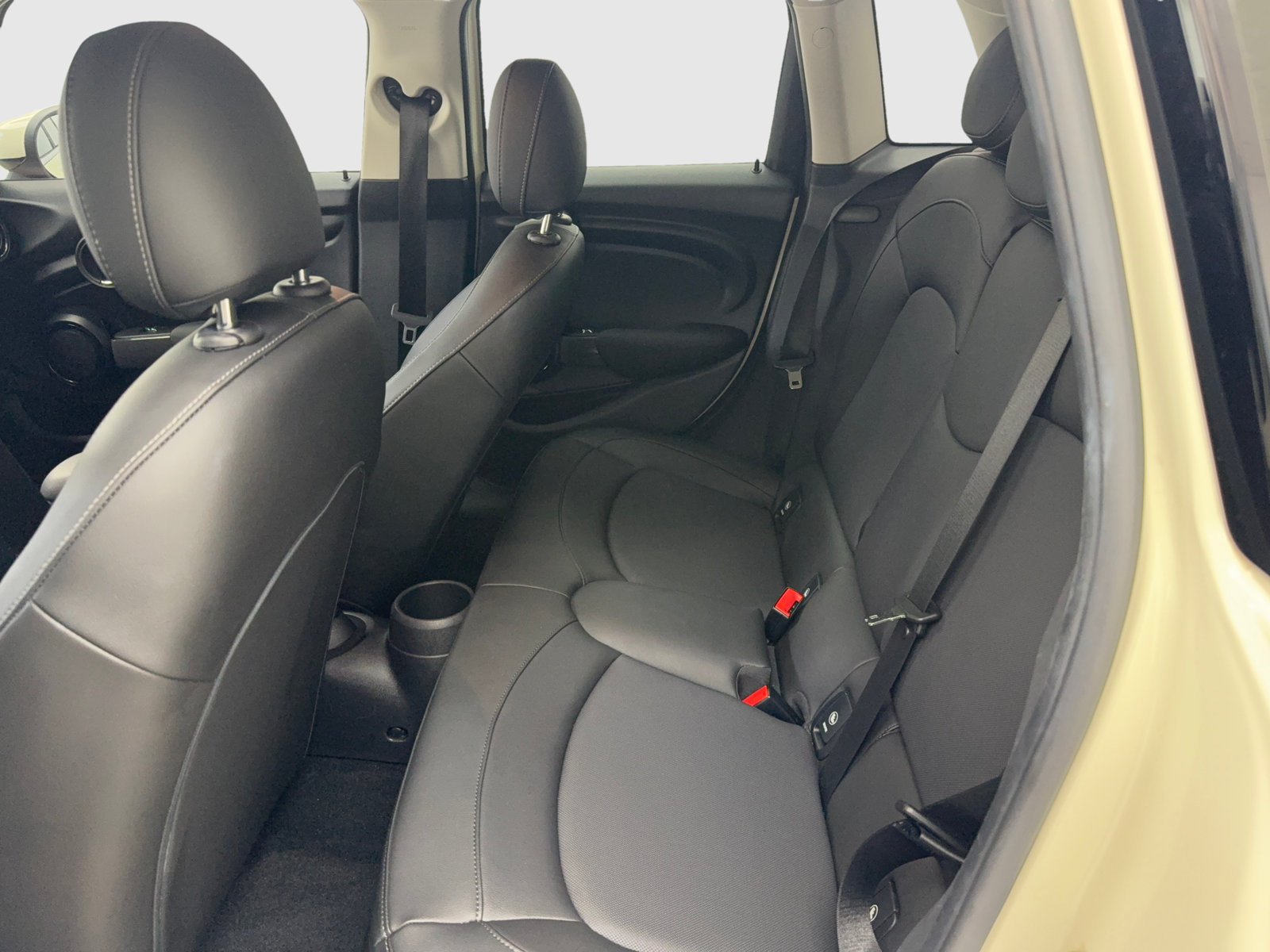 Used 2020 MINI Cooper 4-Door Hardtop FWD image 44