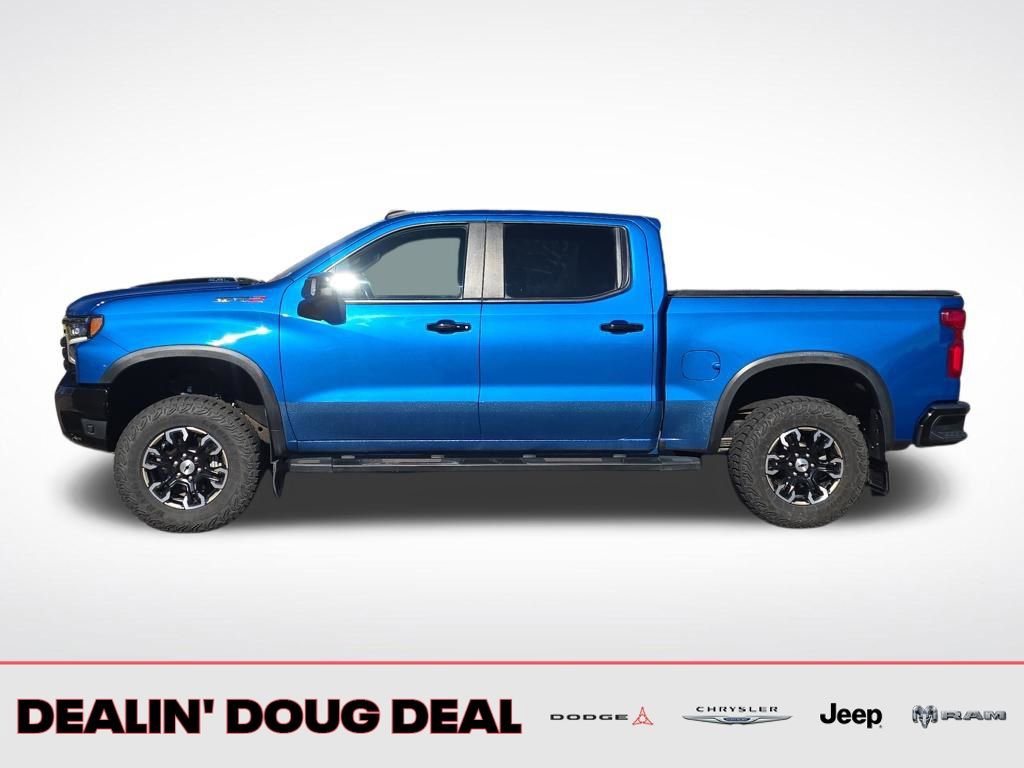 Used 2022 Chevrolet Silverado 1500 ZR2 w/ Technology Package image 3