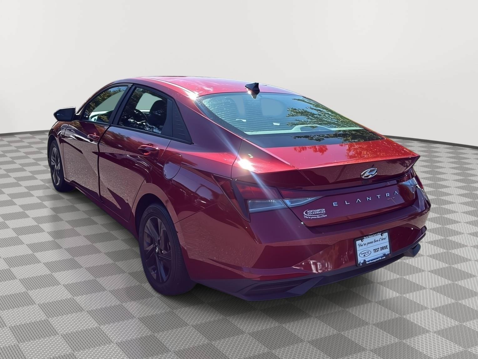 Used 2023 Hyundai Elantra SEL FWD image 7