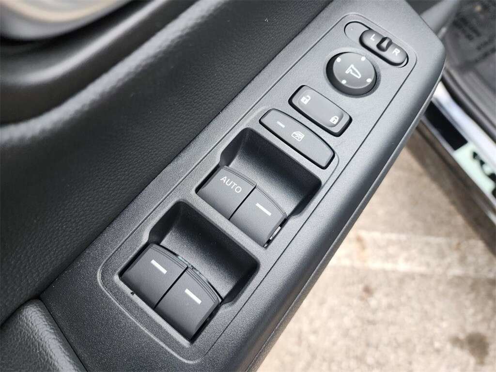 Used 2024 Honda CR-V LX image 26