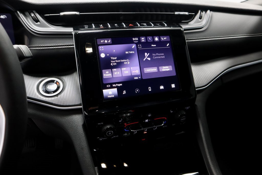 Used 2025 Jeep Grand Cherokee L Laredo w/ Luxury Tech Group I image 35