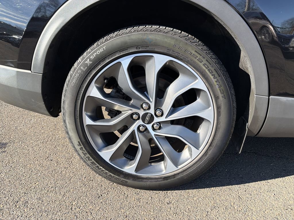 Certified 2022 Lincoln Nautilus Reserve w/ Luxury Package image 32