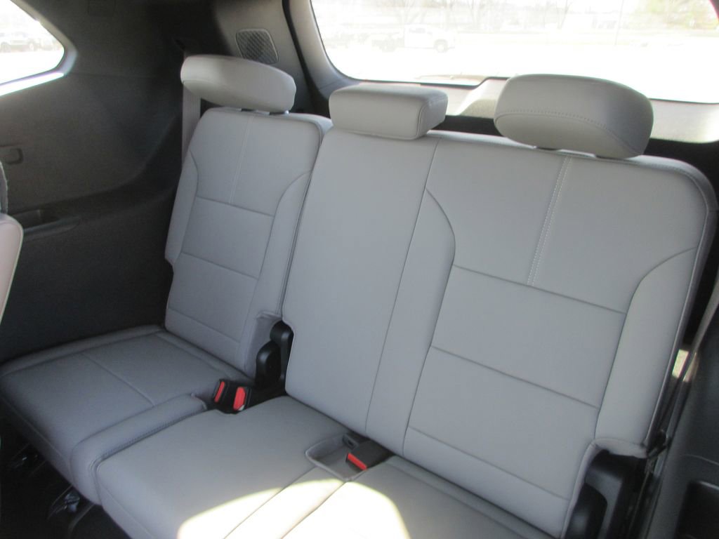 New 2026 GMC Acadia Elevation image 16