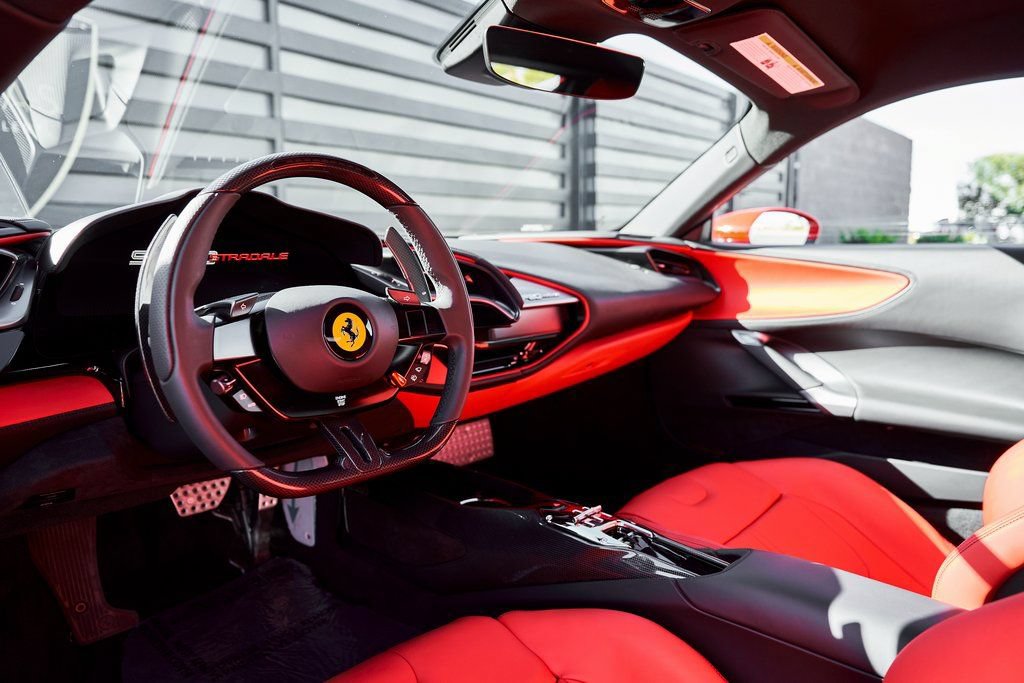 Used 2023 Ferrari SF90 Stradale AWD/4WD image 2