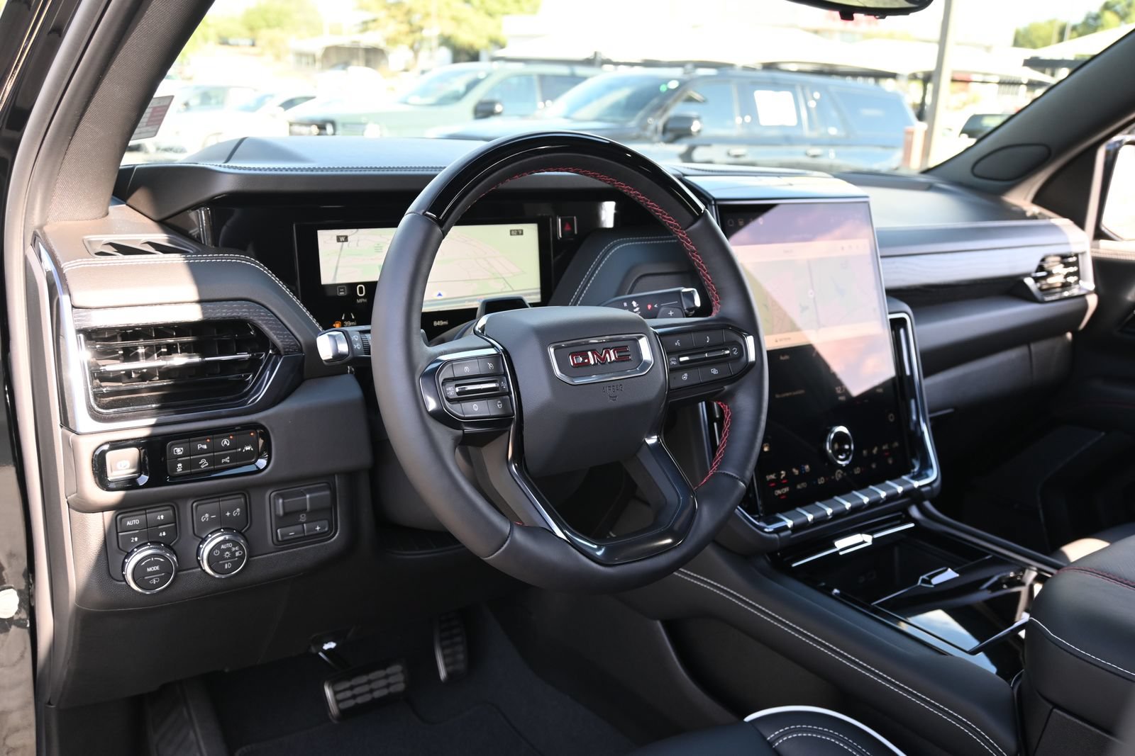 Used 2026 GMC Yukon XL AT4 Ultimate AWD/4WD image 17