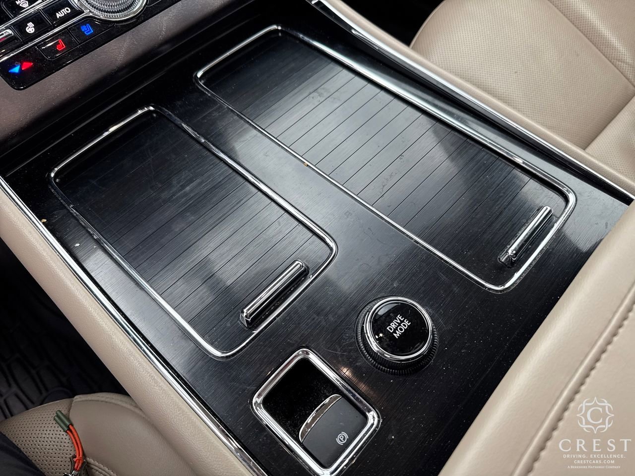 Used 2022 Lincoln Aviator Reserve w/ Equipment Group 201A RWD image 21