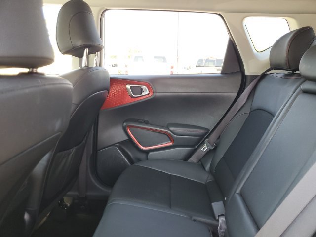 Used 2025 Kia Soul GT-Line FWD image 15