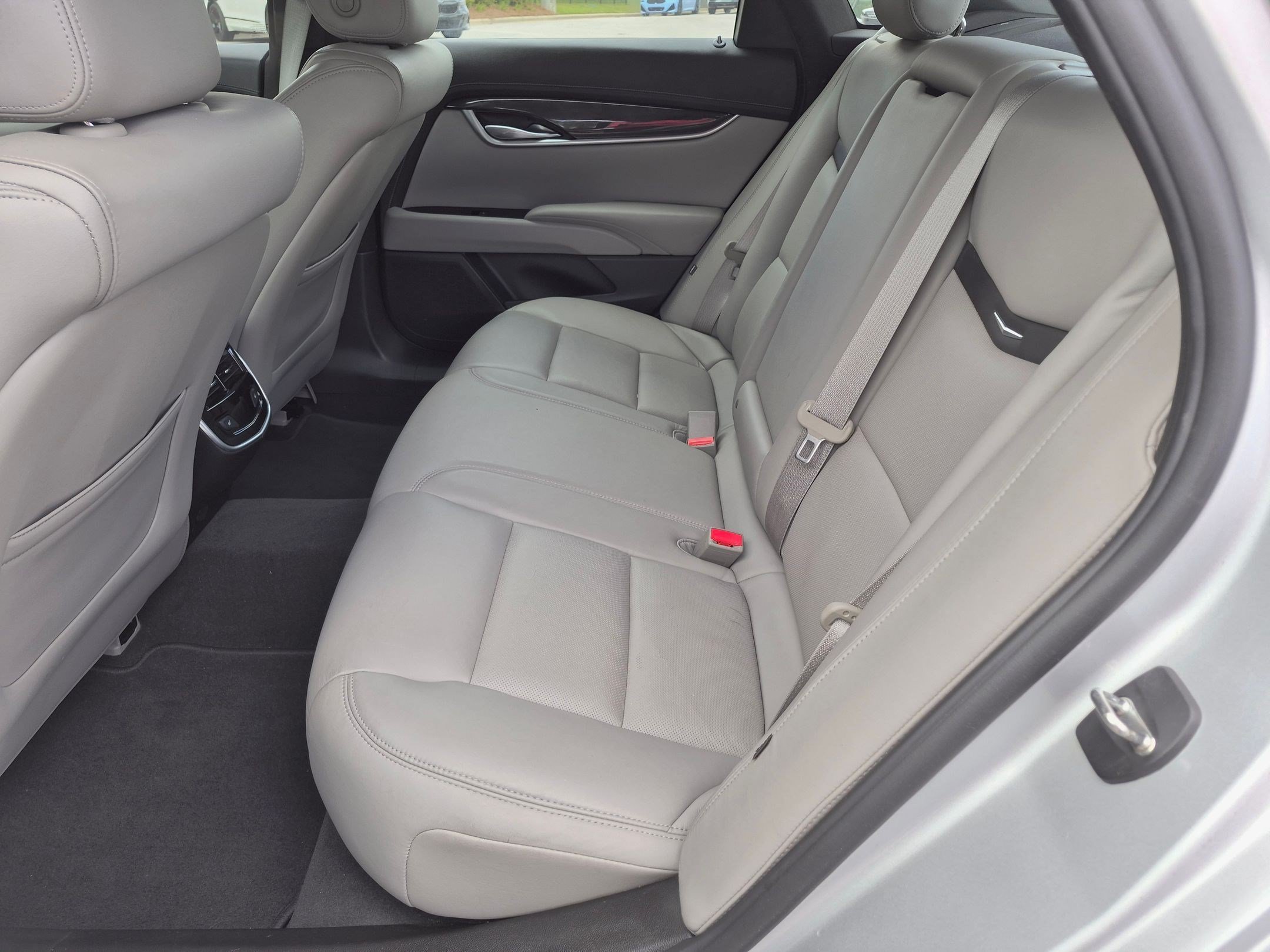 Used 2017 Cadillac XTS Luxury AWD/4WD image 32