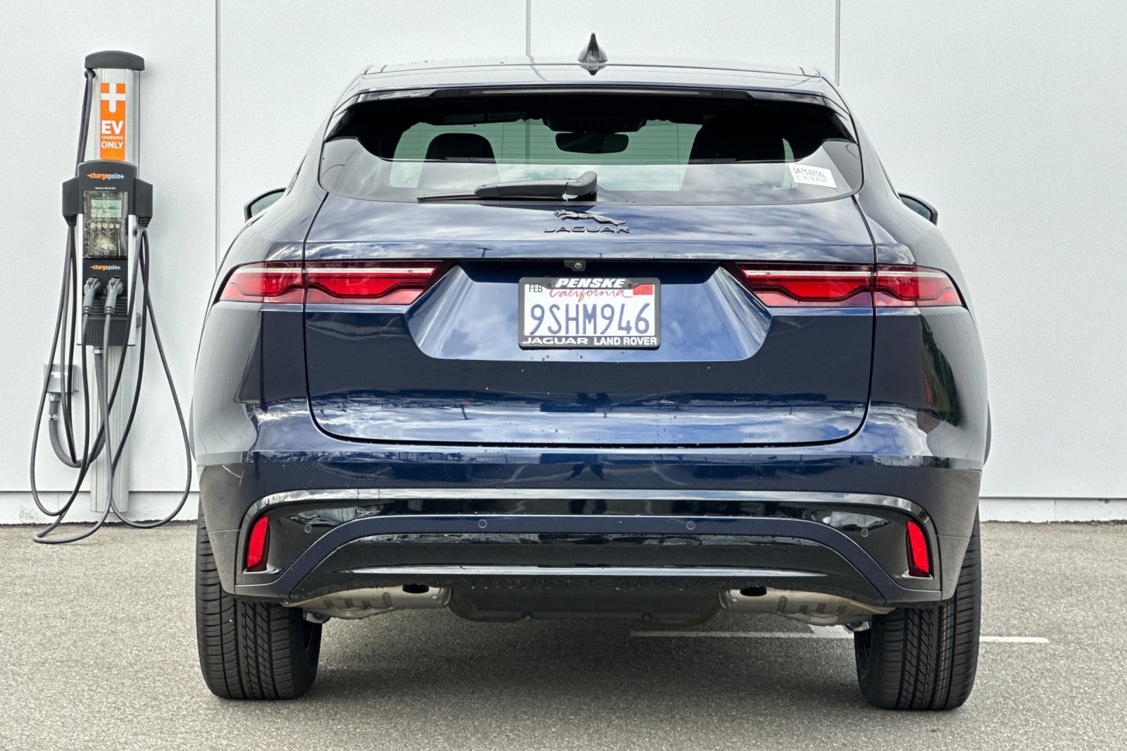 Used 2025 Jaguar F-PACE R-Dynamic S image 4