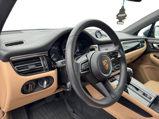 Used 2022 Porsche Macan image 10