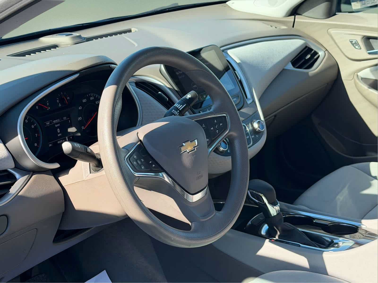 Used 2023 Chevrolet Malibu LT FWD image 29