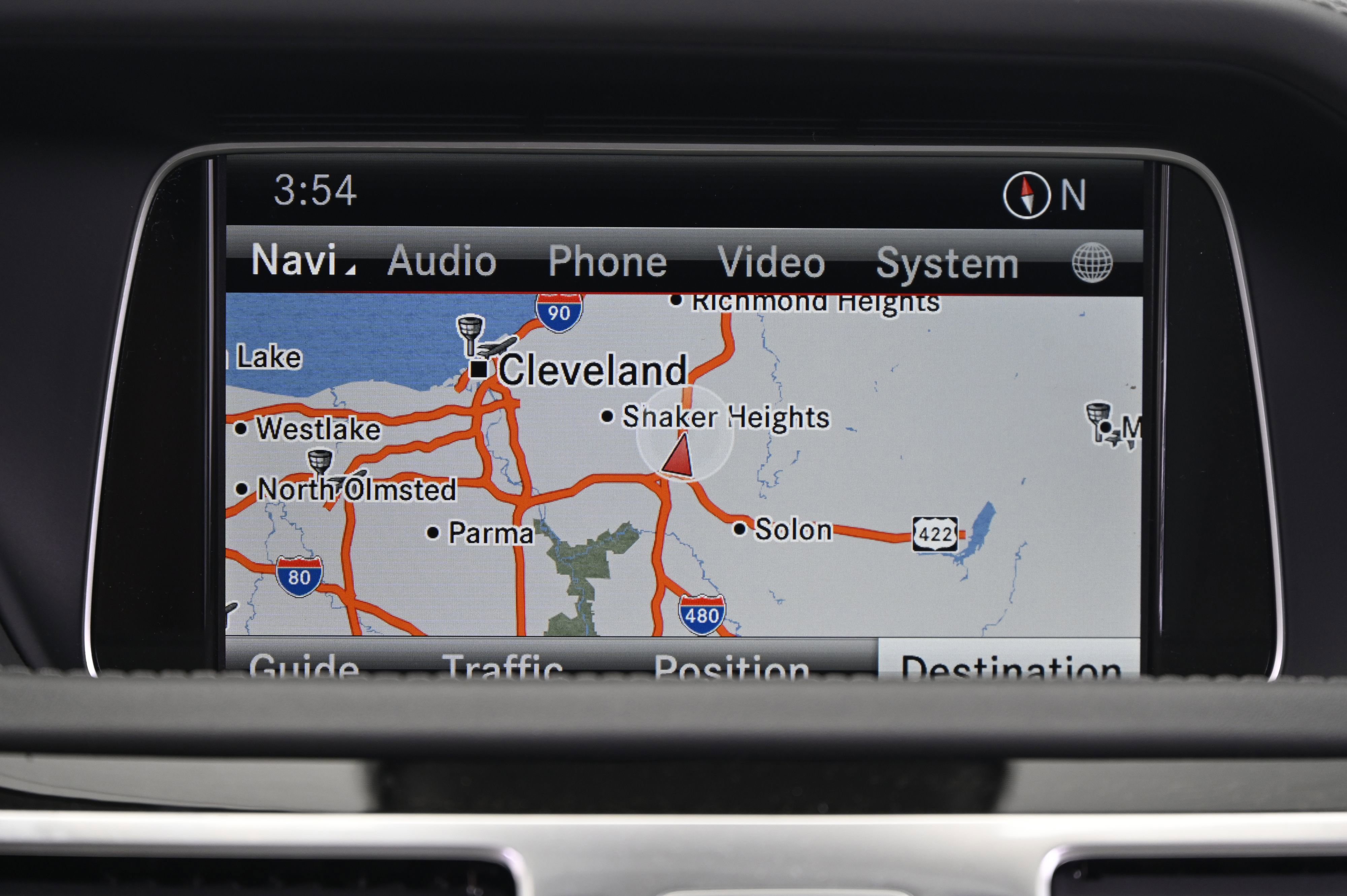 Used 2015 Mercedes-Benz E 400 4MATIC Sedan image 32