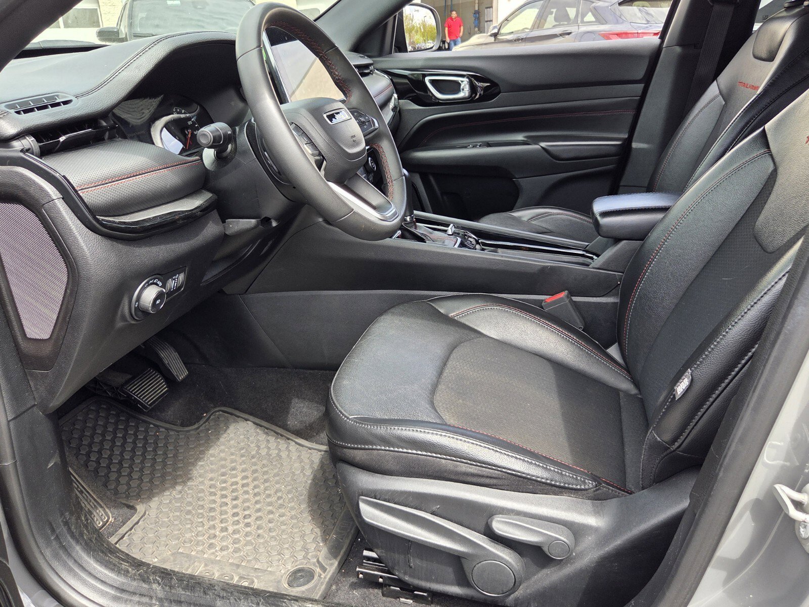 Used 2023 Jeep Compass Trailhawk image 14