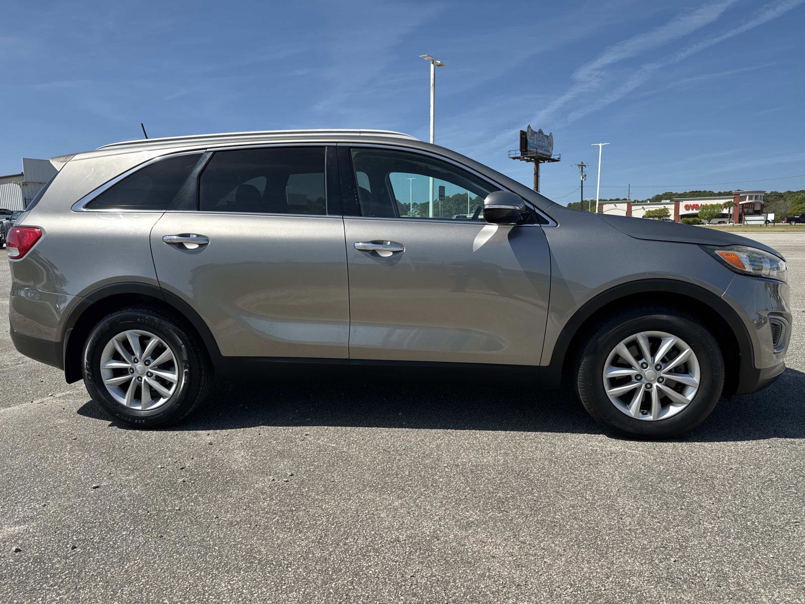 Used 2017 Kia Sorento LX video 2