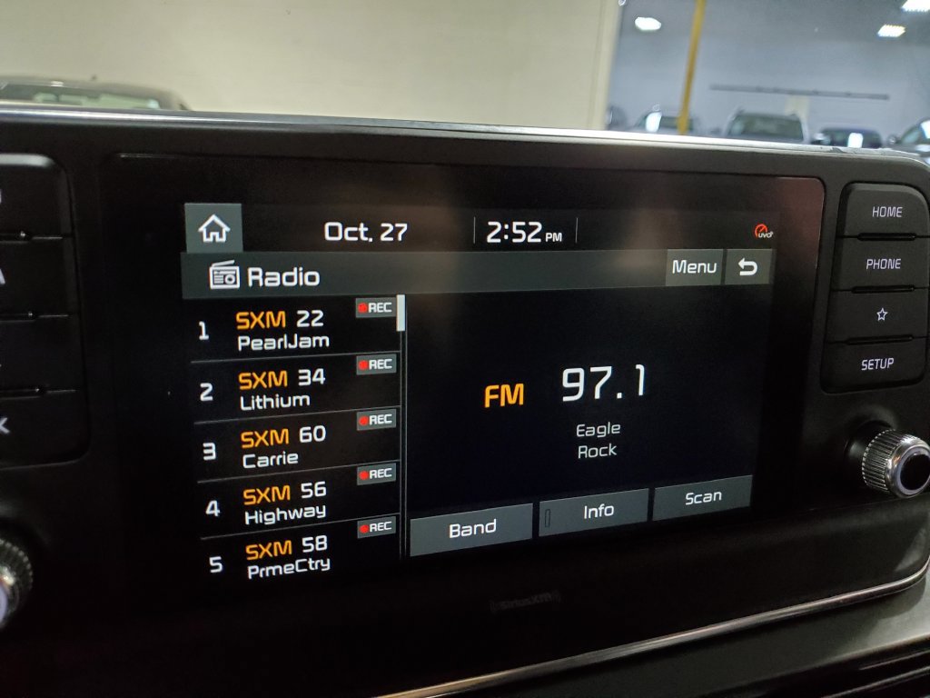 Used 2021 Kia Telluride LX FWD image 29