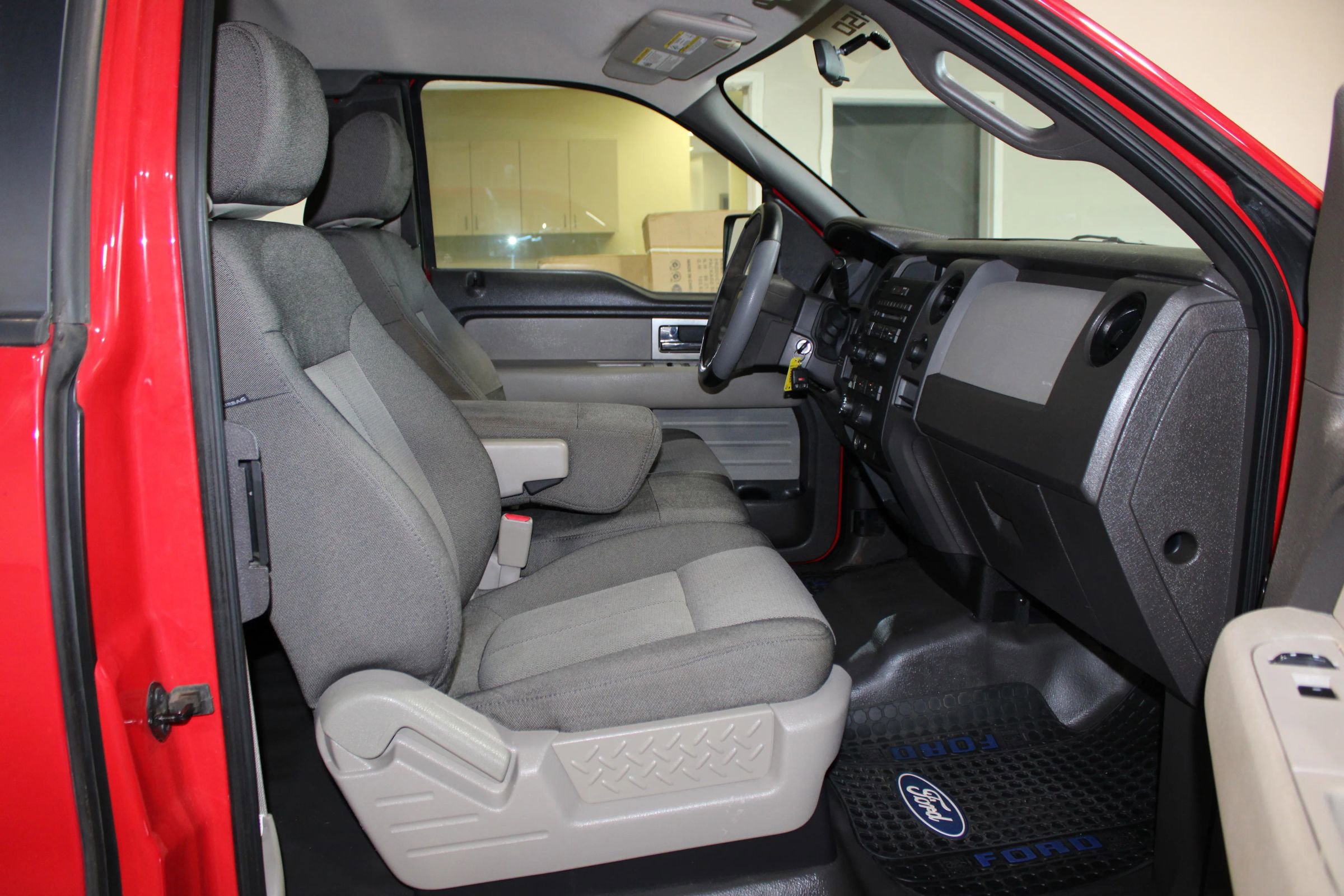 Used 2010 Ford F150 STX image 19