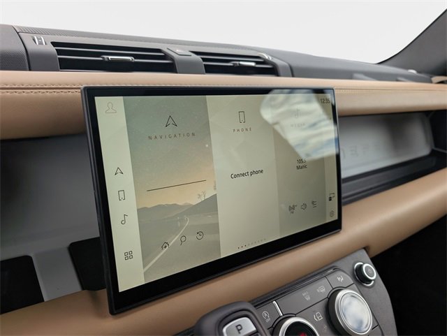 New 2025 Land Rover Defender 130 S image 8