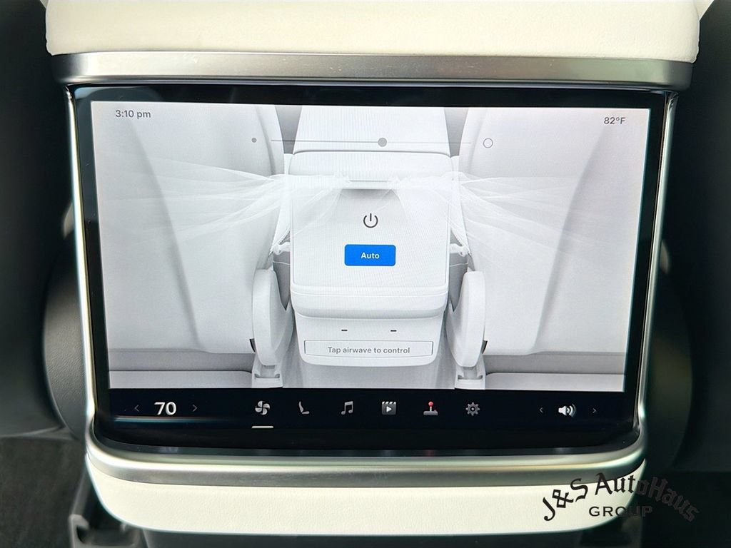 Used 2024 Tesla Model X AWD/4WD image 32