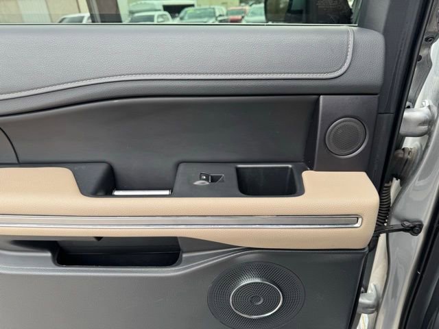 Used 2024 Ford Expedition Max Limited image 15