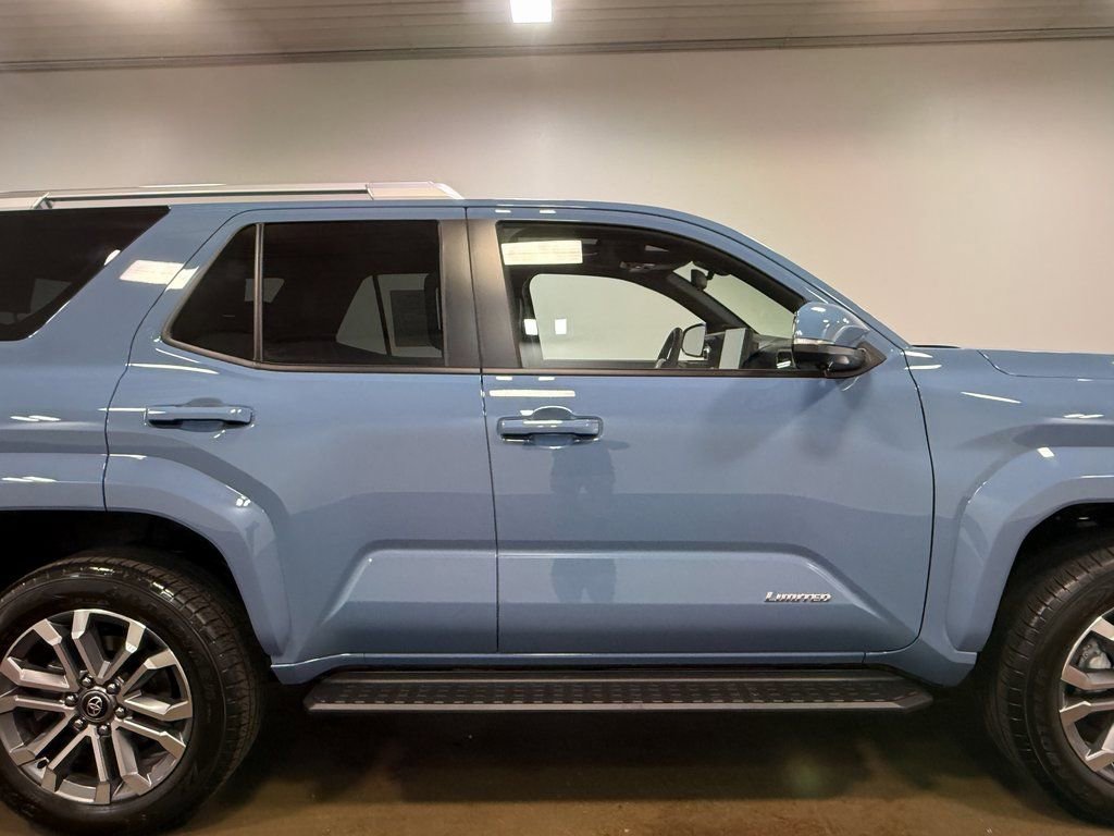 Used 2025 Toyota 4Runner Limited w/ Tow Technology Package image 32