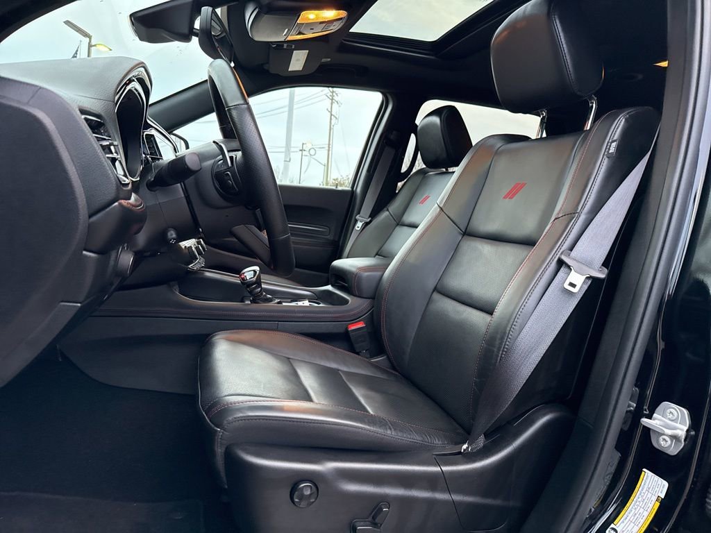 Used 2025 Dodge Durango GT image 39