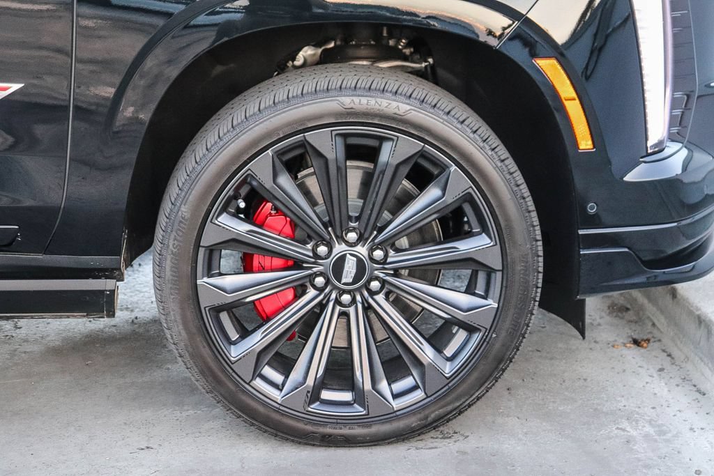 Used 2026 Cadillac Escalade ESV V AWD/4WD image 11