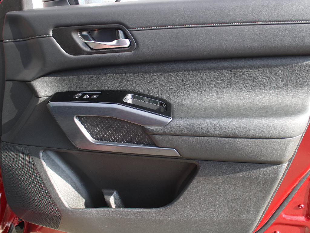 Used 2023 Nissan Pathfinder SL image 23