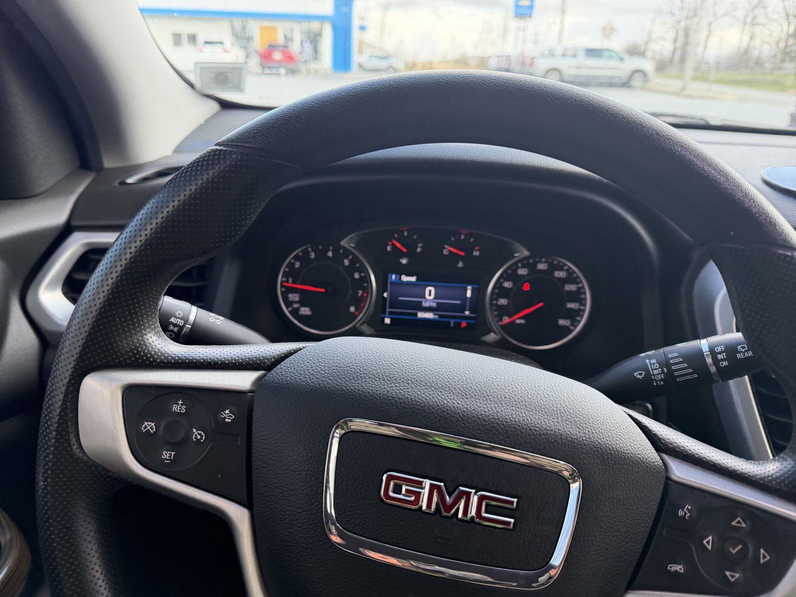 Used 2021 GMC Acadia SLE w/ Driver Convenience Package image 22