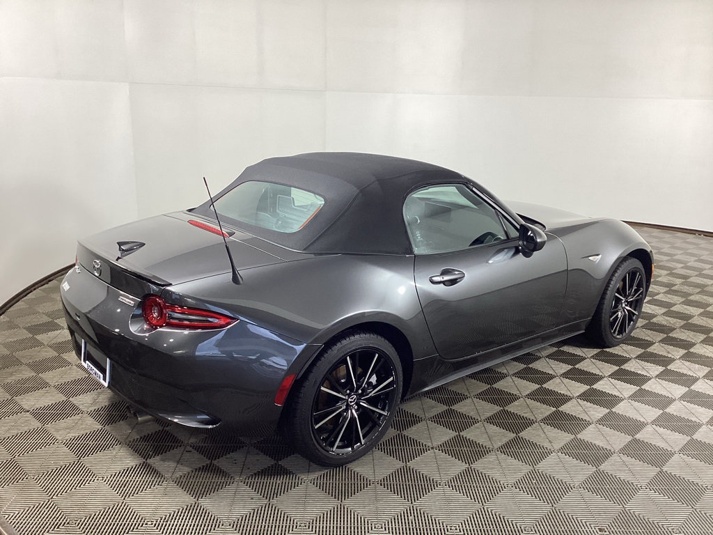 Used 2025 MAZDA MX-5 Miata Grand Touring w/ Weather Package RWD image 3