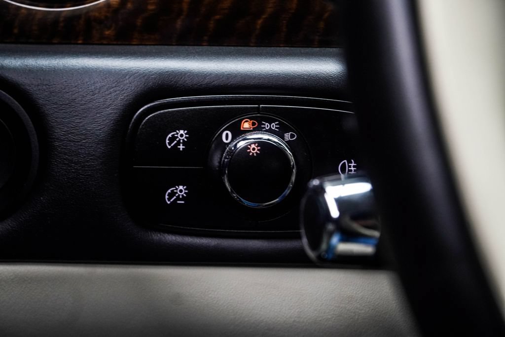 Used 2018 Bentley Flying Spur S V8 AWD/4WD image 34