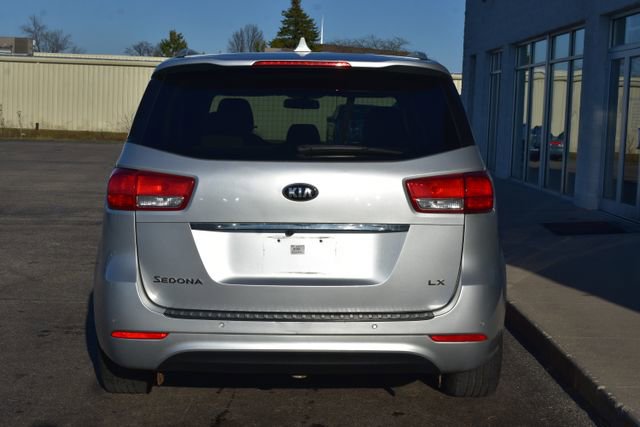 Used 2016 Kia Sedona LX w/ Option Group 020 image 9