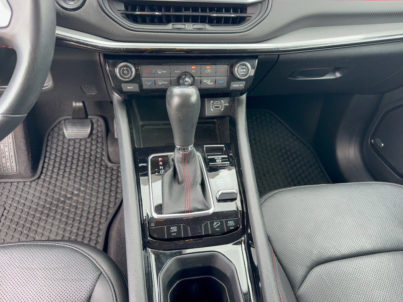 Used 2022 Jeep Compass Trailhawk w/ Trailhawk Elite Group AWD/4WD image 21