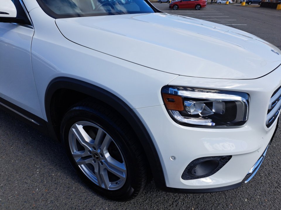 Used 2022 Mercedes-Benz GLB 250 4MATIC image 18