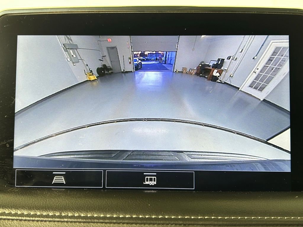 Used 2021 Chevrolet Suburban LT image 22