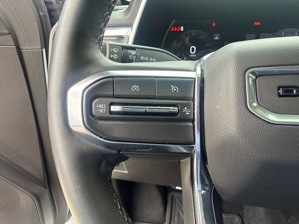 Used 2025 GMC Canyon Denali AWD/4WD image 26