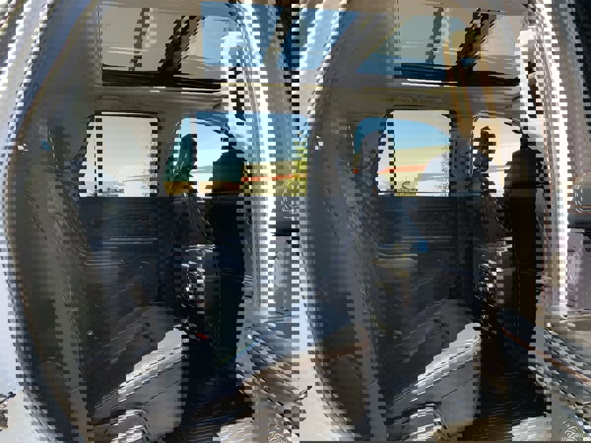 Used 2020 Ford Expedition Platinum AWD/4WD image 36