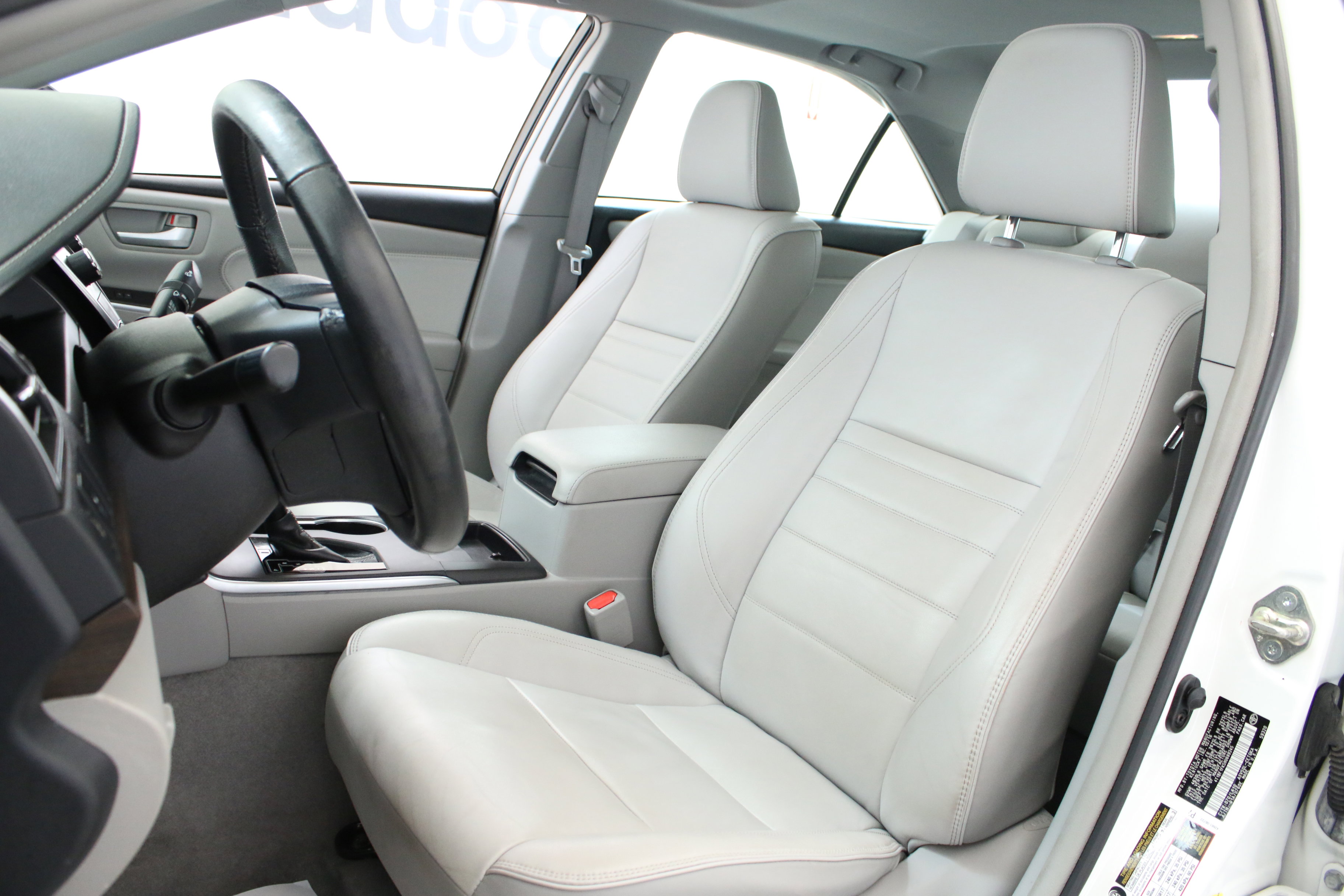Used 2017 Toyota Camry XLE FWD image 23