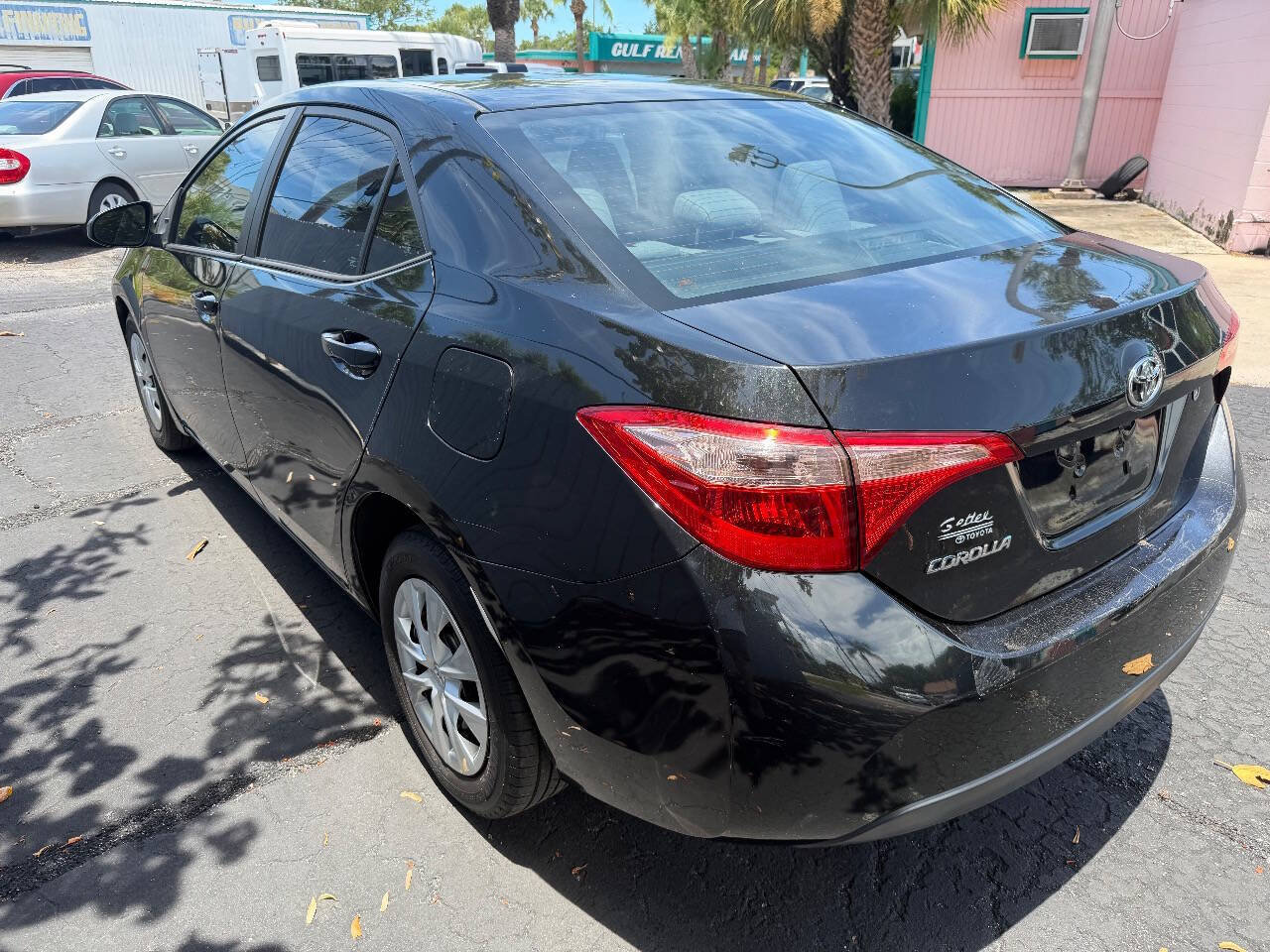 Used 2019 Toyota Corolla L FWD image 14