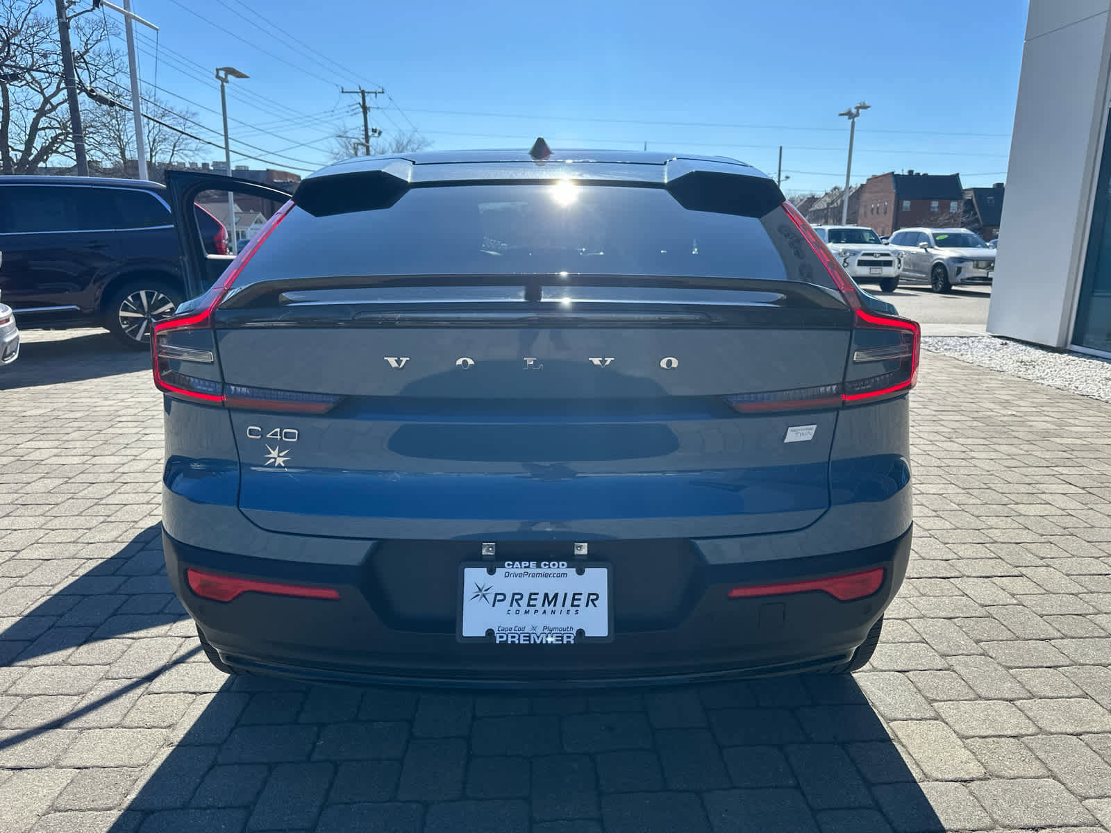 Used 2023 Volvo C40 P8 Recharge Plus image 27